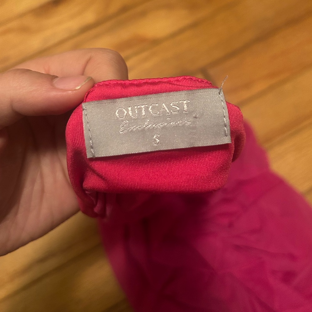 SOLD ⚠️⚠️⚠️
OUTCAST pink cocktail dress - Picture 2 of 3